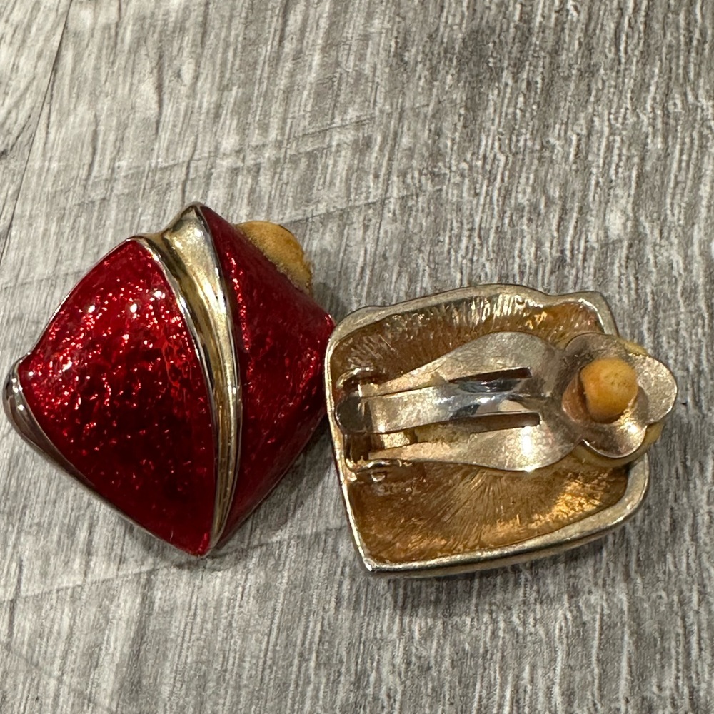 Chic Red and Gold Women's Earrings - Picture 2 of 2